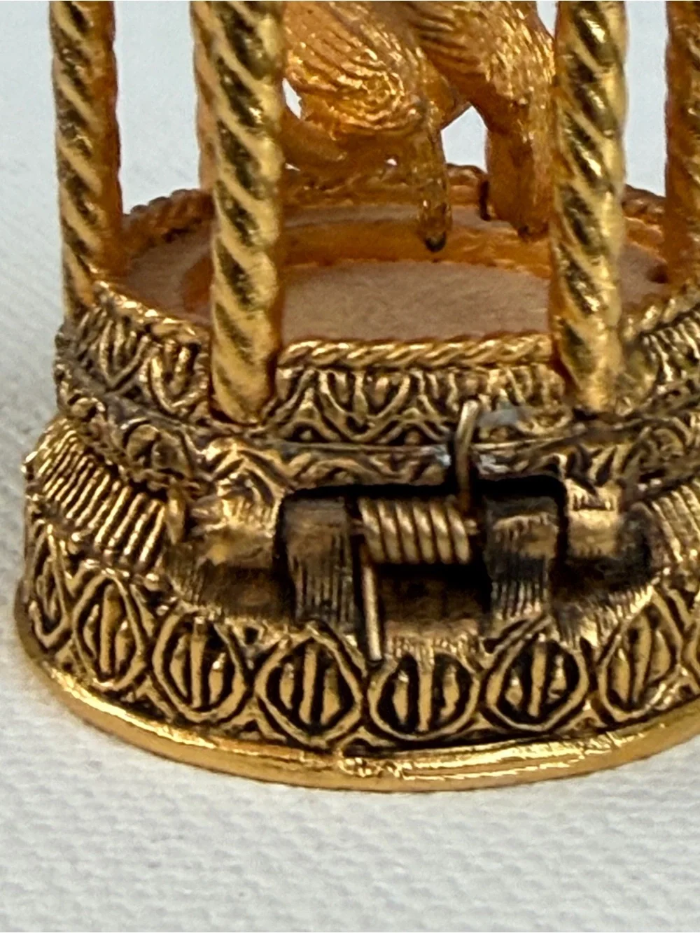 Vtg 60s Parfums Corday Birdcage Love Birds Solid Perfume Compact Pendant